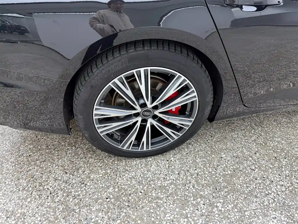 Audi A6L 2023 55 TFSI quattro Premium Dynamic фото 15