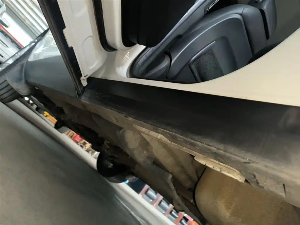 Land Rover Discovery Sport 2019 240PS SE Edition China VI фото 22