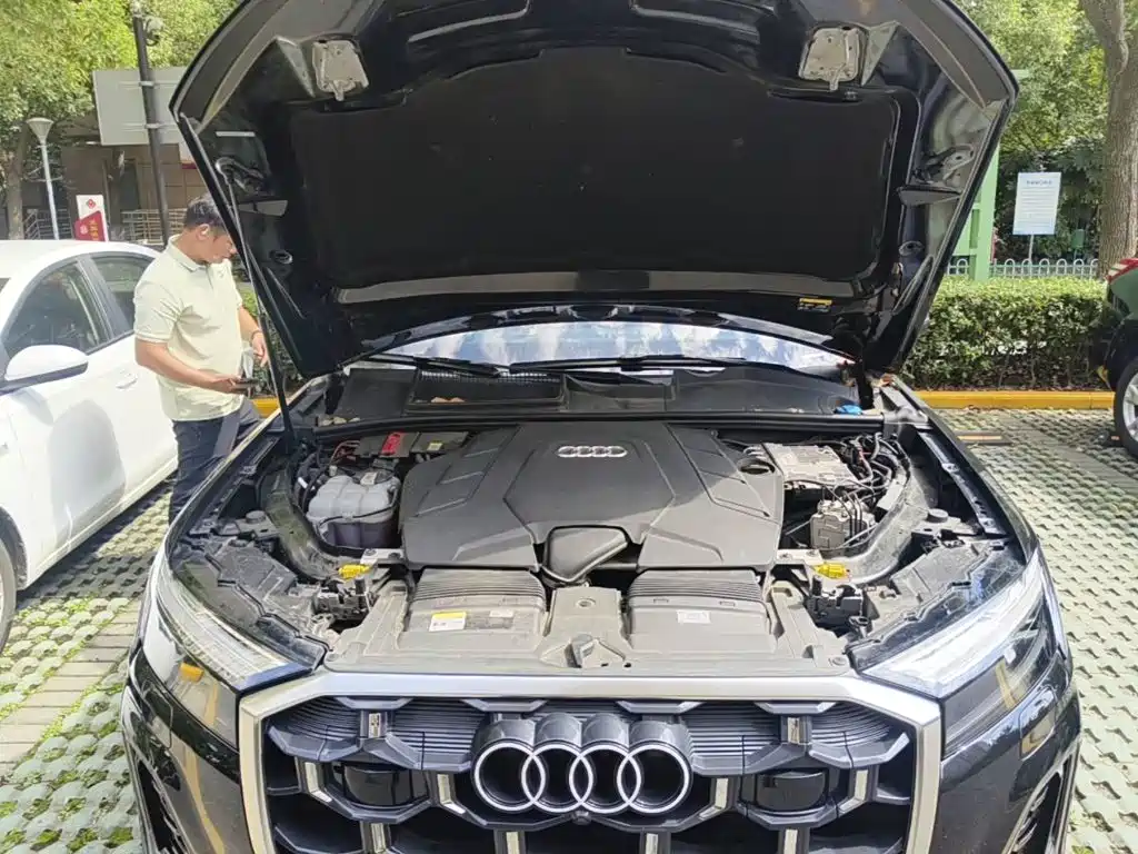 Audi Q7 2025 2025 55 TFSI quattro S line Sport