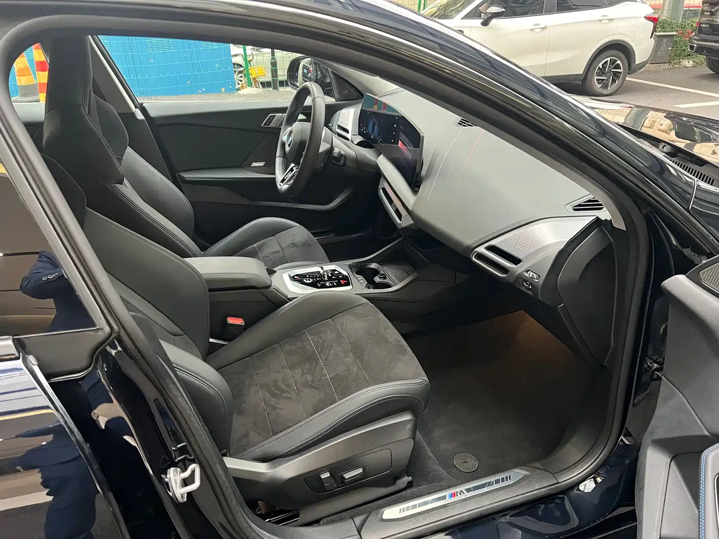 BMW 2 Series 2025 225L M Sport Moonlight Package фото 12