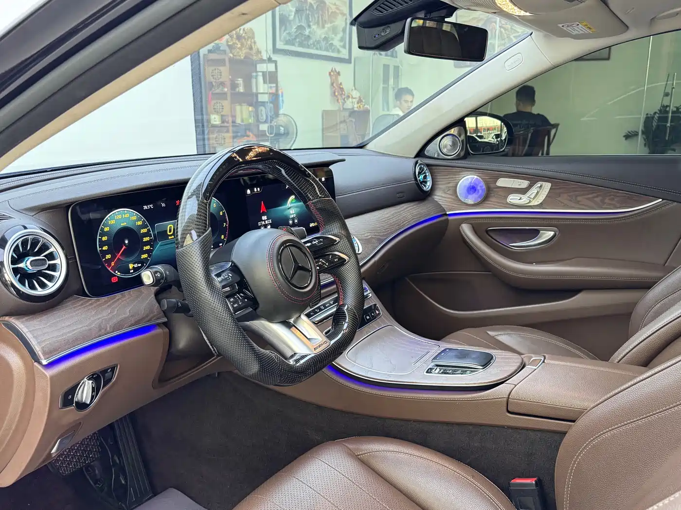 Mercedes-Benz E-Class 2021 E 300 L Luxury фото 4