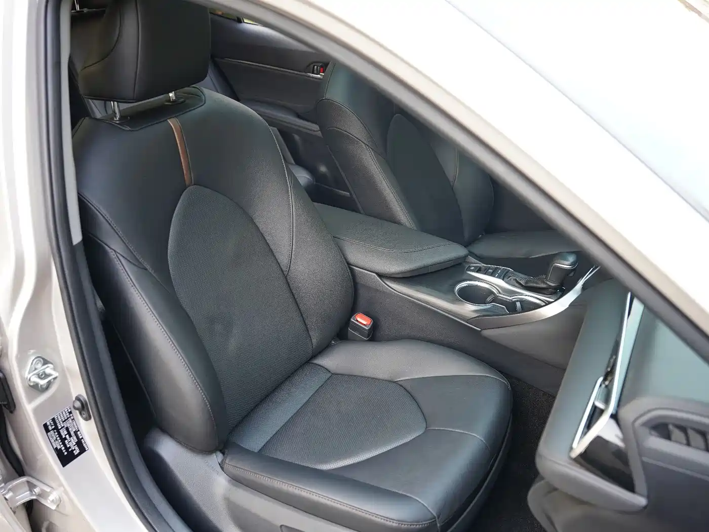 Toyota Camry 2021 2.5G Luxury Edition фото 20