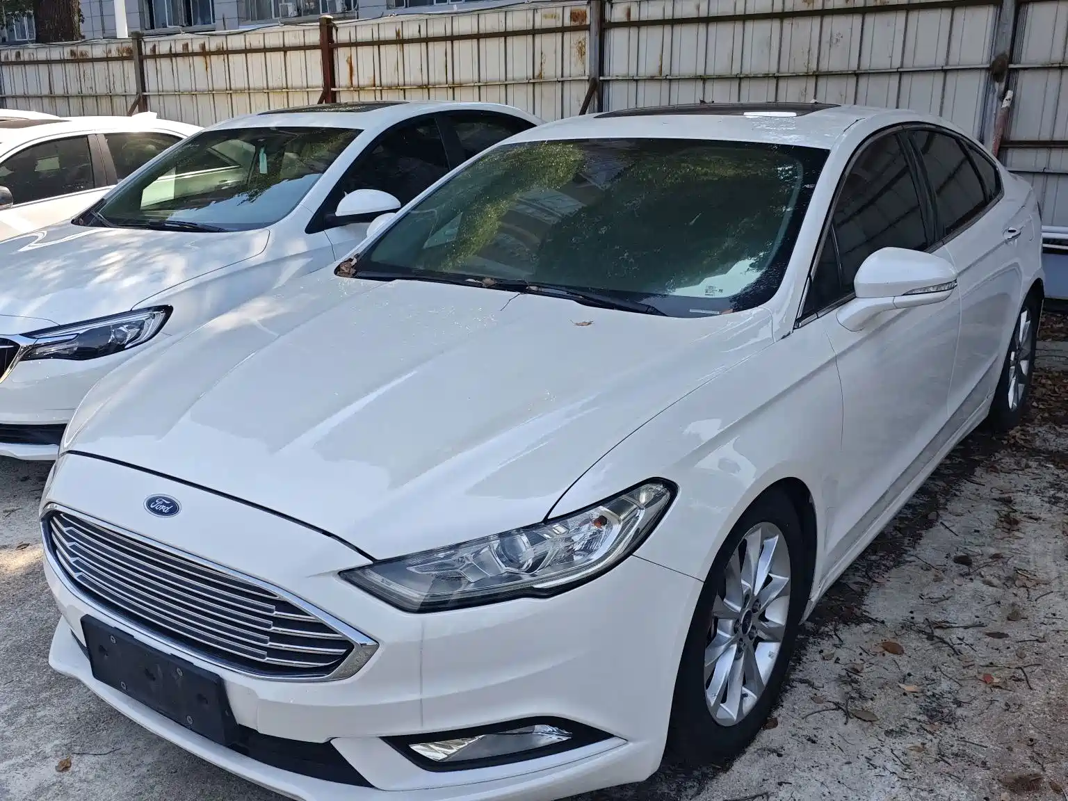 Фото 1 - Ford Mondeo
