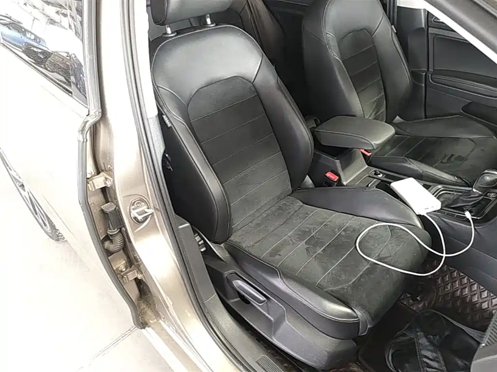 Volkswagen Golf 2019 280TSI DSG Luxury China VI фото 25