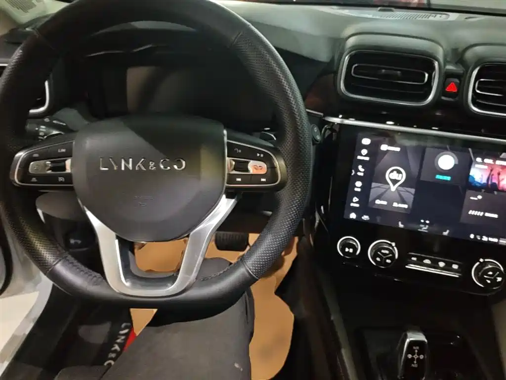 Lynk & Co 02 2019 High Energy Edition 2.0T Automatic 2WD Power Pro China VI фото 10