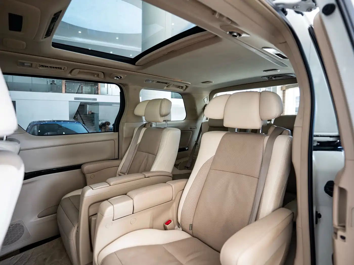 Toyota Alphard 2012 3.5L Premium Edition фото 13