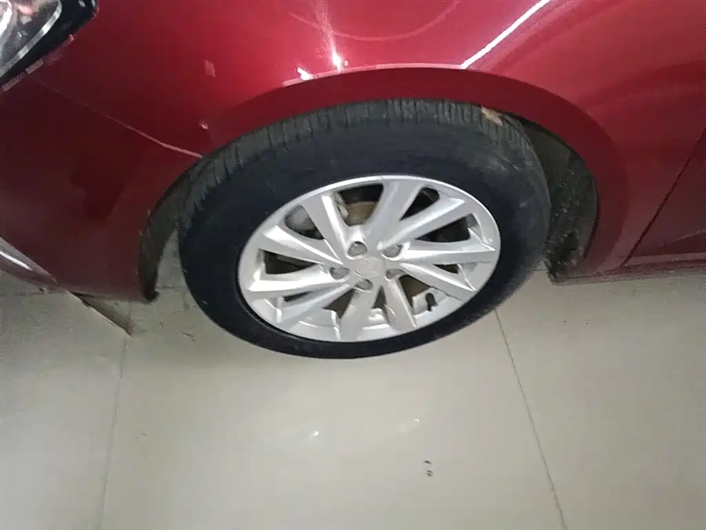 Buick Verano 2019 Sedan 15S Auto Leading фото 23
