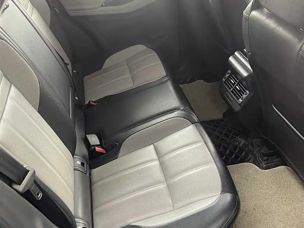 Land Rover Range Rover Evoque 2020 249PS R-DYNAMIC S Sport Edition фото 6