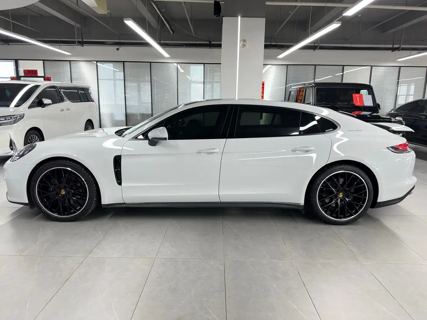 Porsche Panamera 2023 Panamera Executive Long Wheelbase 2.9T фото 4