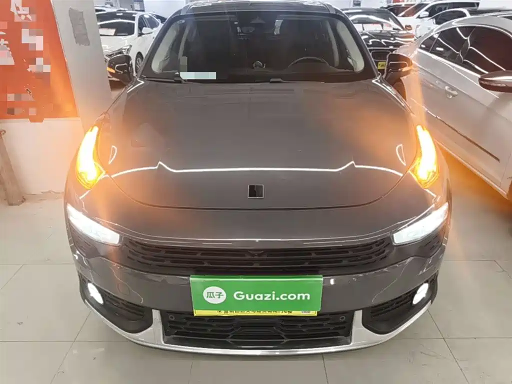 Lynk & Co 02 2018 1.5T DCT 2WD Power Pro Edition China V фото 3