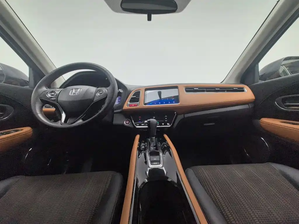 Photo 5 - Honda Vezel