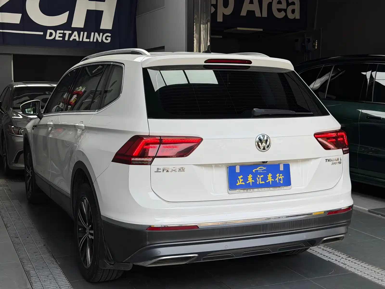 Фото 4 - Volkswagen Tiguan L