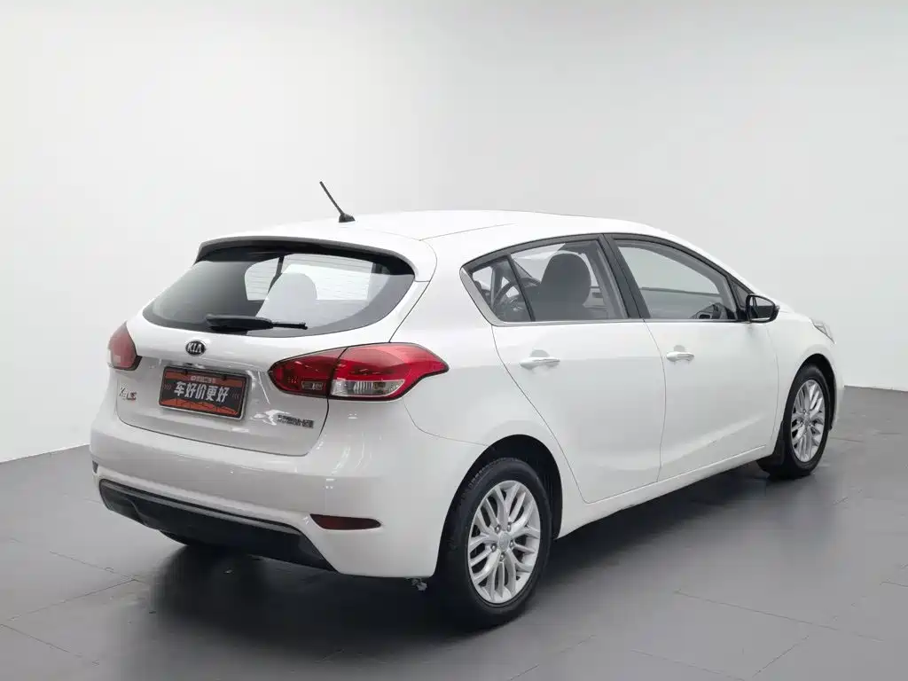 Kia K3S 2014 2014 1.6L Manual GLS