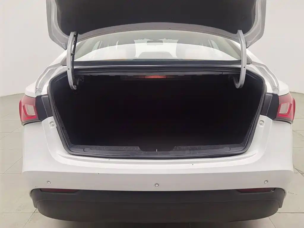MG GT 2018 2016 Model 1.5L Automatic Premium Luxury Edition