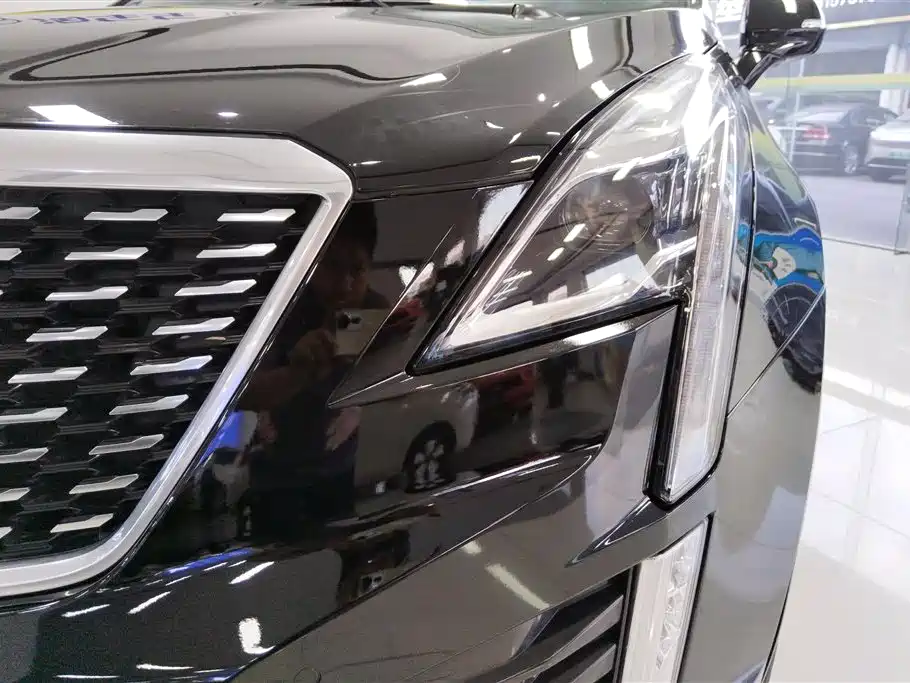 Cadillac XT5 2022 2.0T 2WD Luxury фото 5
