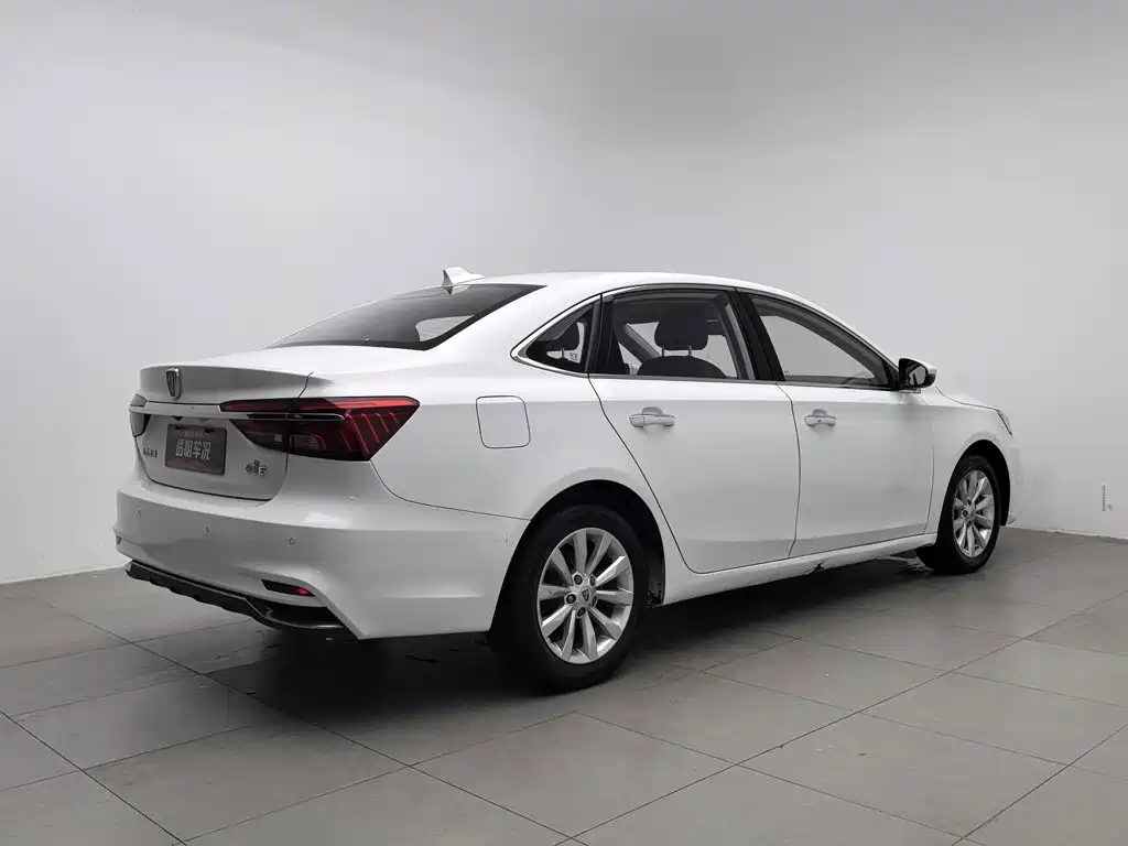Roewe i6 New Energy 2018 2017 45T Hybrid Connected Smart Enjoyment Edition