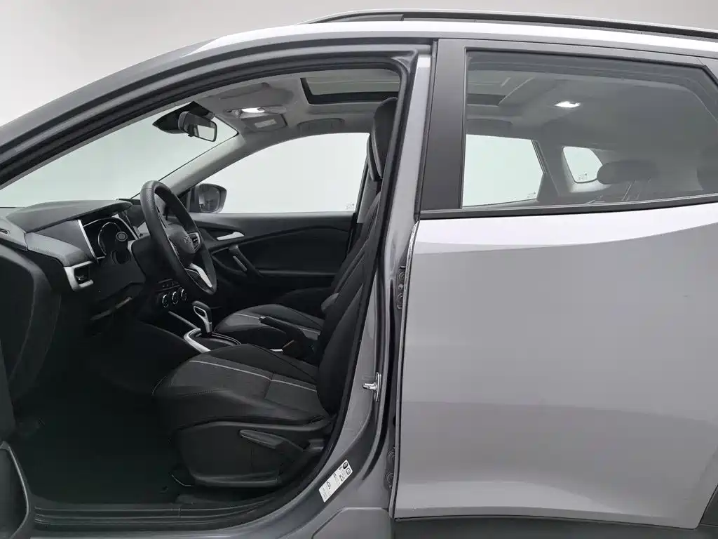 Chevrolet Trax 2021 2019 Redline 335T CVT Extreme Edition (China VI)