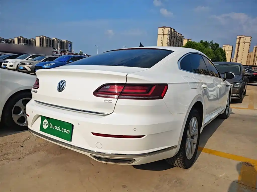 Volkswagen FAW-Volkswagen CC 2019 330TSI Luxury Appearance (China V) фото 7