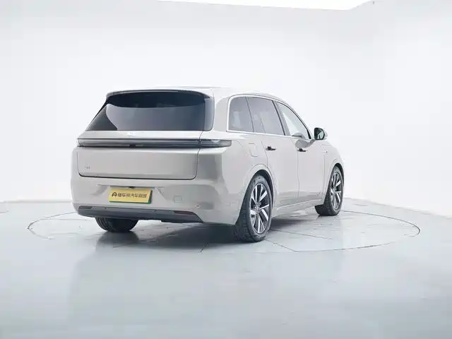 Li Auto IDEAL L8