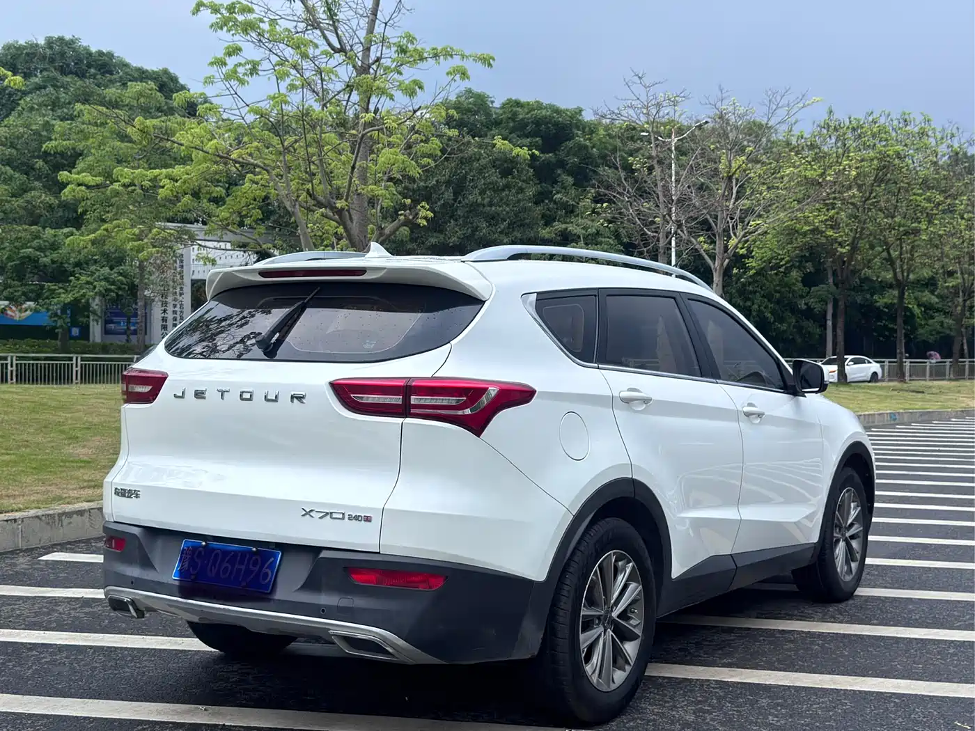 Jetour X70 2019 2018 1.5T Automatic Joy Edition
