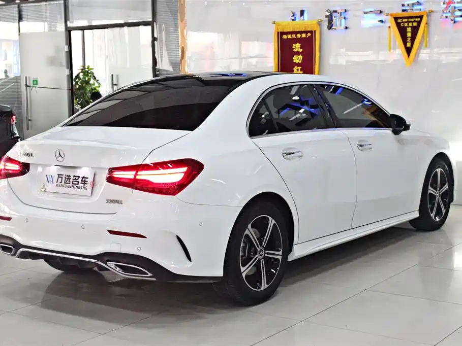 MERCEDES-BENZ A CLASS