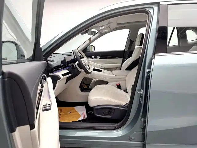 GEELY GALAXY GALAXY E5