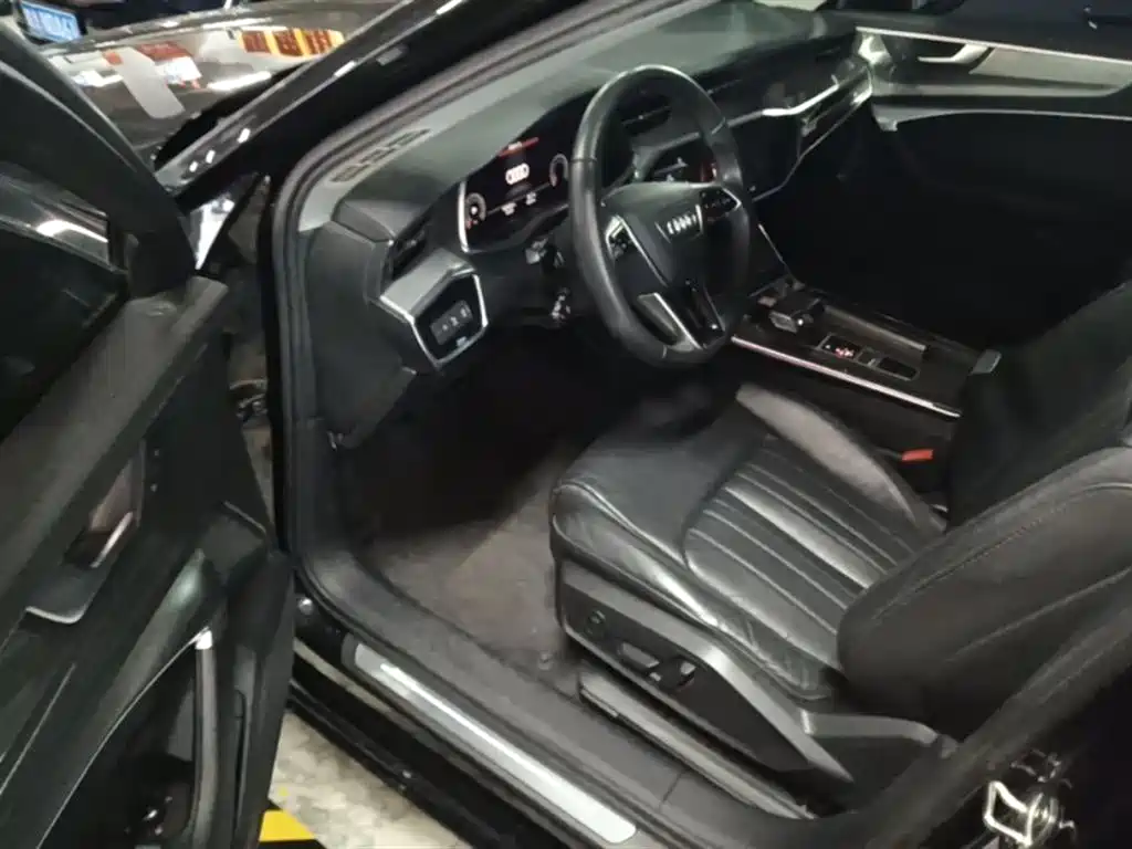 Audi A6L 2021 40 TFSI Luxury Elegance фото 16