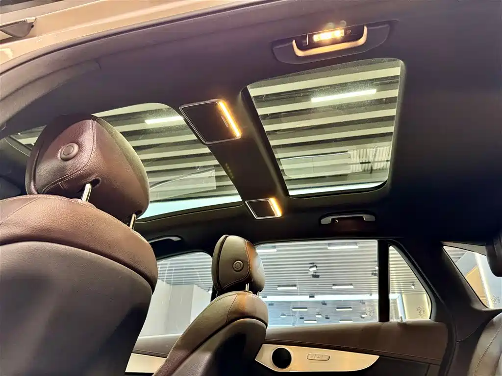 Mercedes-Benz GLC 2021 GLC 260 L 4MATIC Sporty фото 28