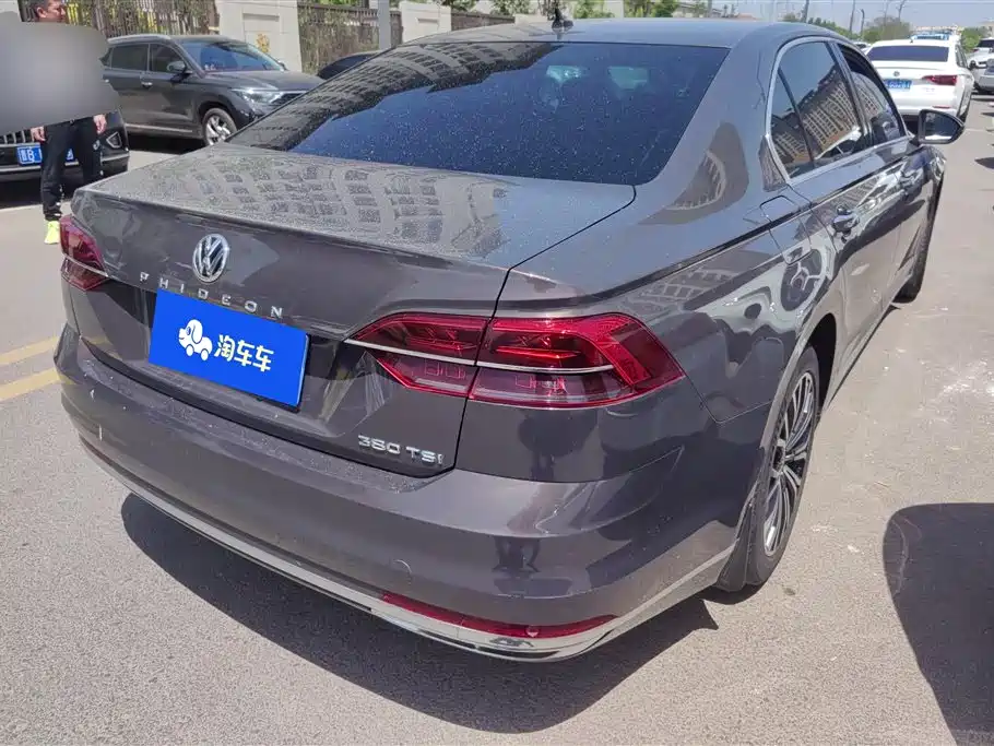 Volkswagen Phideon 2018 Facelift 380TSI FWD Business фото 3
