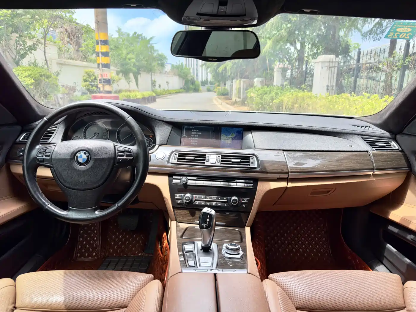 BMW 7 Series 2011 730Li Elegance фото 12