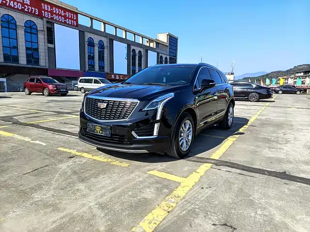 CADILLAC XT5