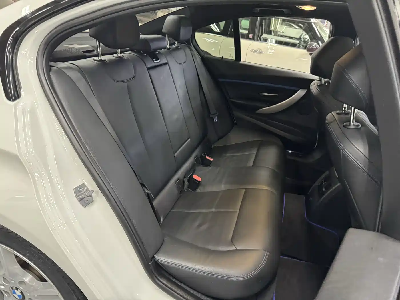 BMW 3 Series 2018 320i M Sport Package фото 16