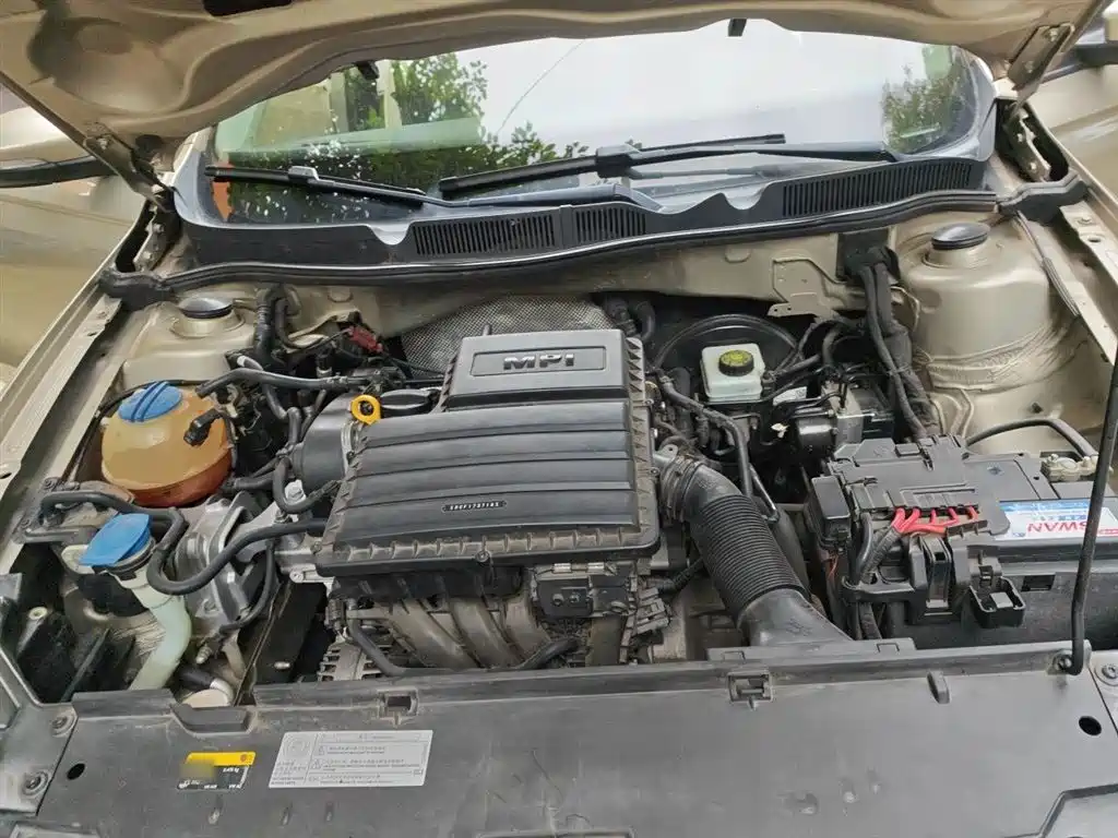 Volkswagen Bora 2018 1.5L Manual Fashion фото 11