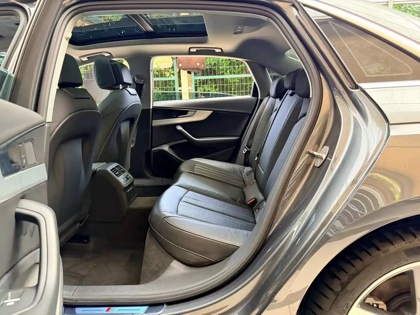 Audi A4L 2020 40 TFSI Fashion Dynamic Edition фото 6