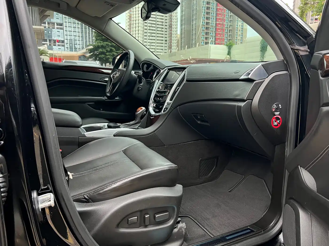 Cadillac SRX 2014 3.6L Flagship Model фото 6
