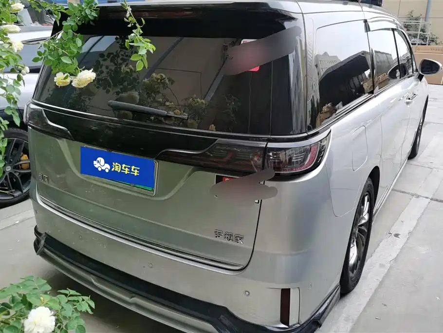 Voyah Auto Voyah Dreamer 2022 Low-carbon Dream+Smart Package фото 3