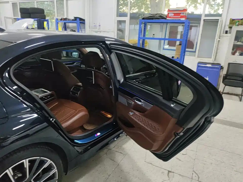 BMW 7 Series 2021 2021 Model 740Li xDrive Executive M Sport Package