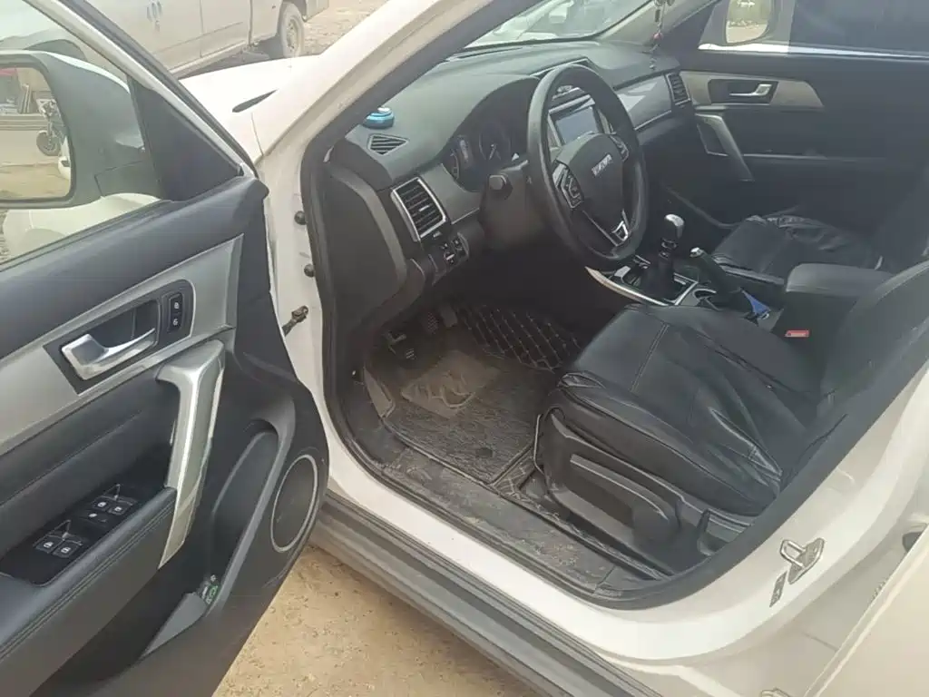 Фото 16 - Haval H2