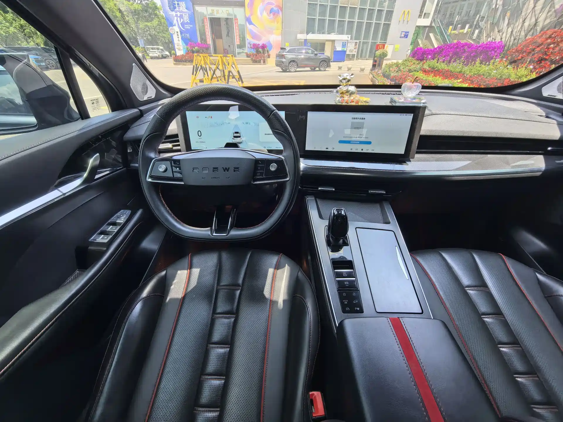 صورة 7 - Roewe RX5 MAX