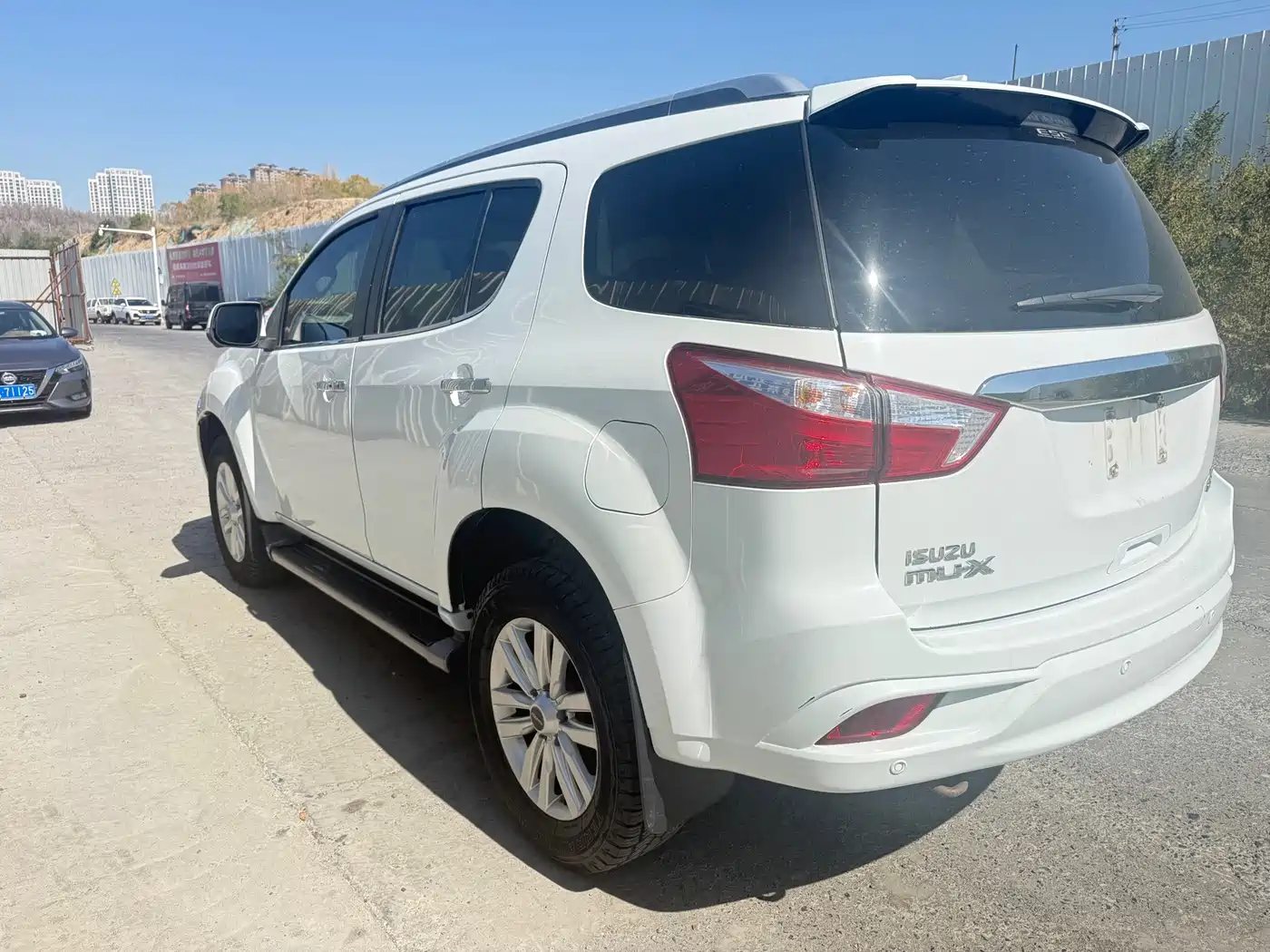Isuzu mu-X Ranger 2021 2020 Model 1.9T Diesel Automatic 4WD Premium Edition 5-Seater China VI