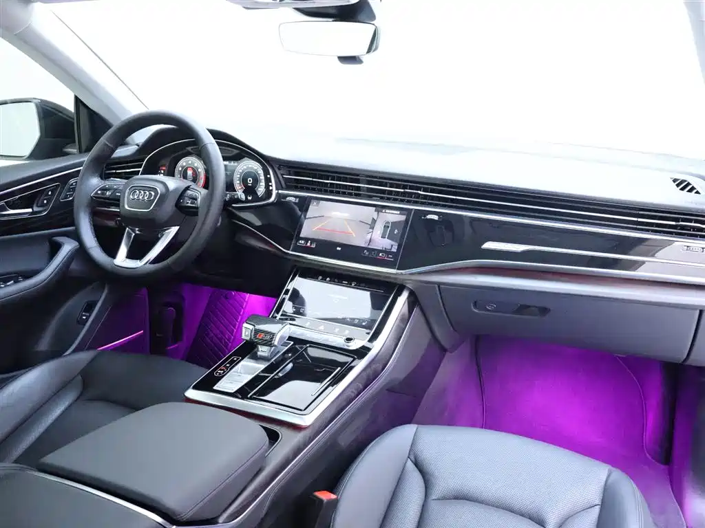 Audi Q8 2023 55 TFSI Luxury Sport фото 20