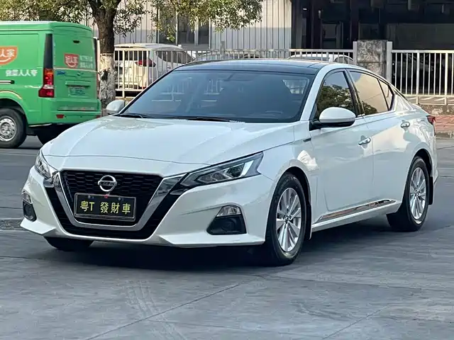 NISSAN TEANA