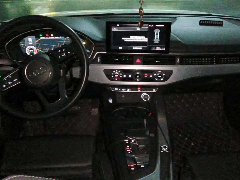 Audi A4L 2020 40 TFSI Fashion Dynamic Edition фото 12