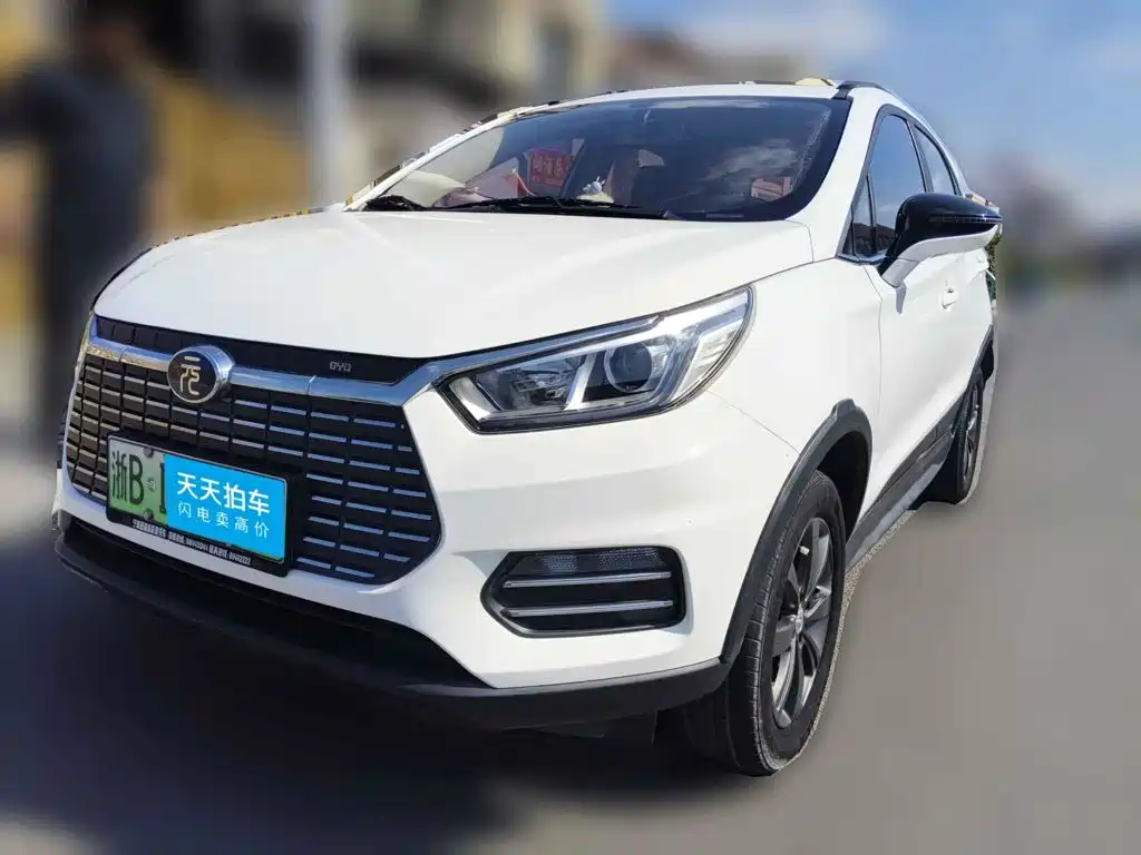 Photo 1 - BYD Yuan New Energy