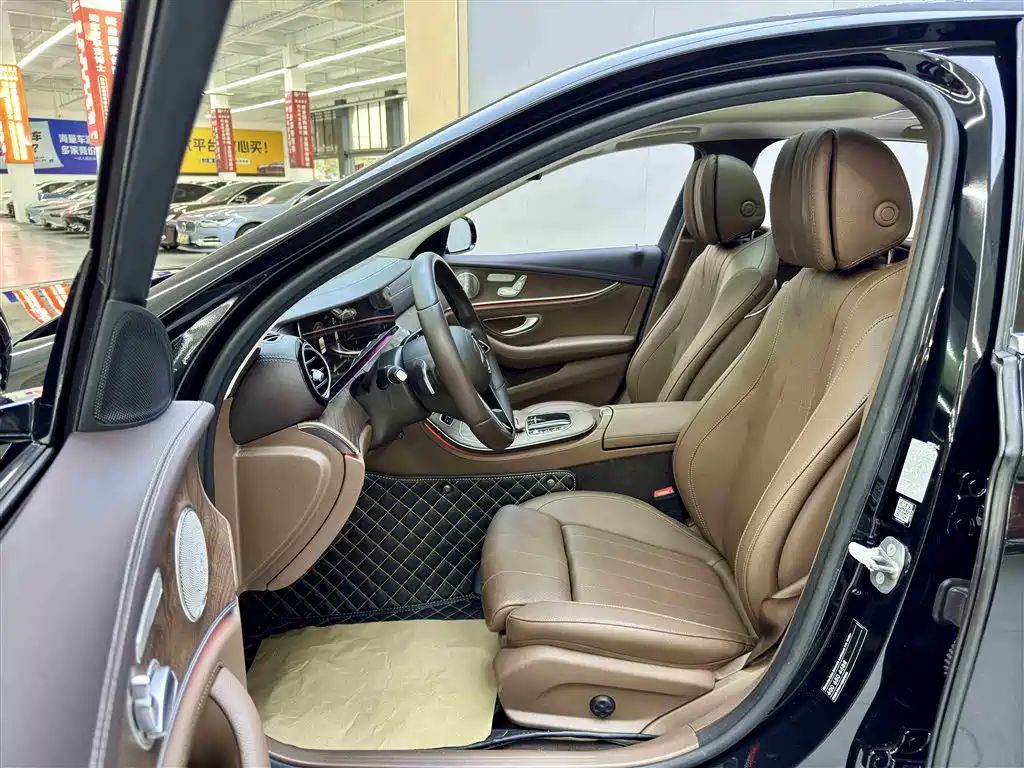 Mercedes-Benz E-Class 2022 Second Facelift E 300 L Luxury фото 8