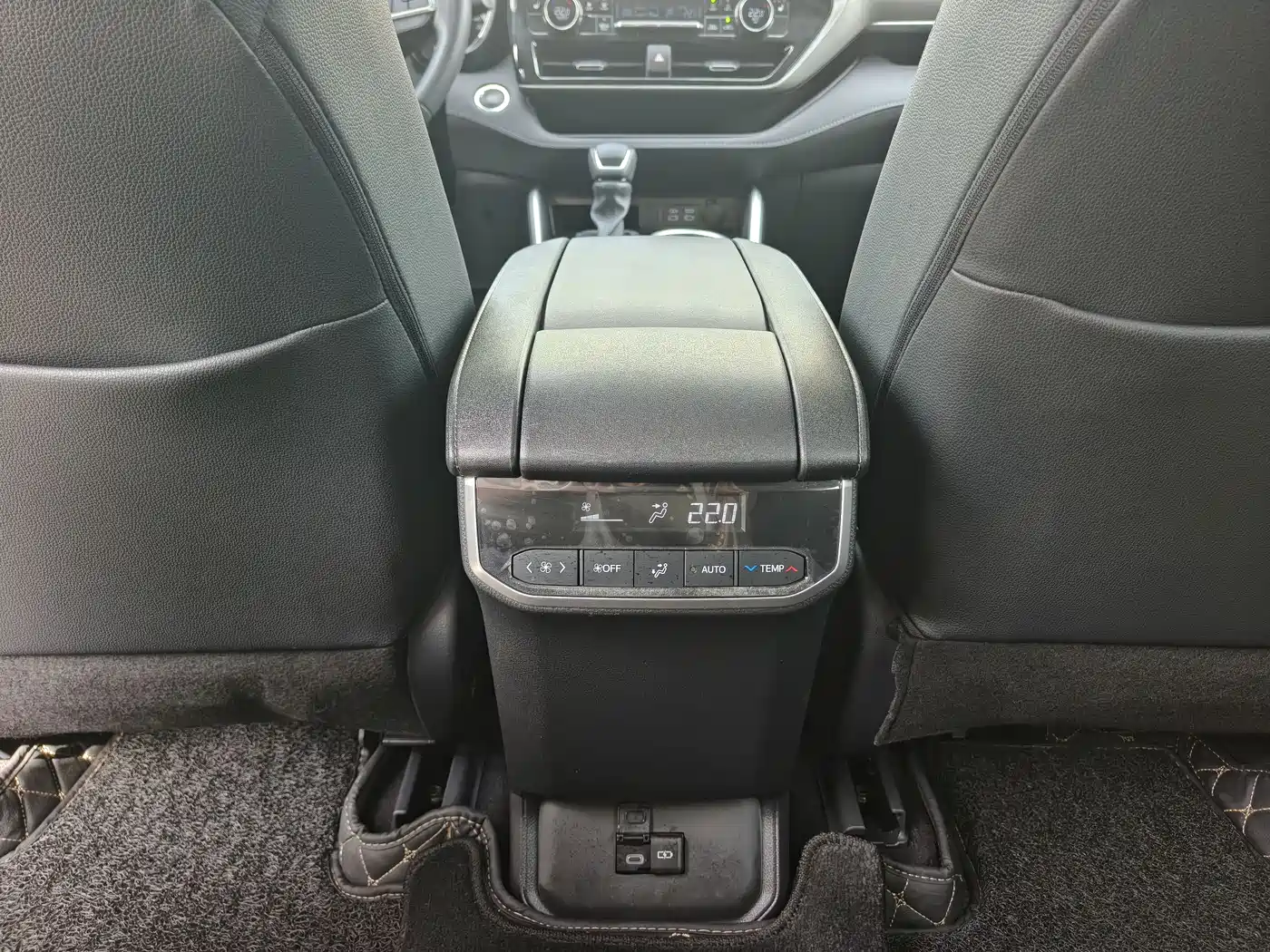 Toyota Highlander 2022 380T 4WD Luxury 7-Seater фото 17