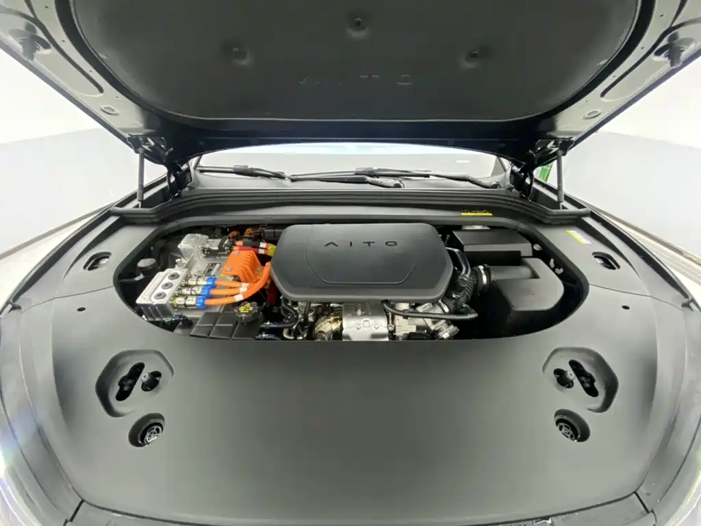 Aito M9 2026 2025 Extended Range Ultra 52kWh 6-Seater