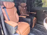 Фото 11 - Toyota Vellfire