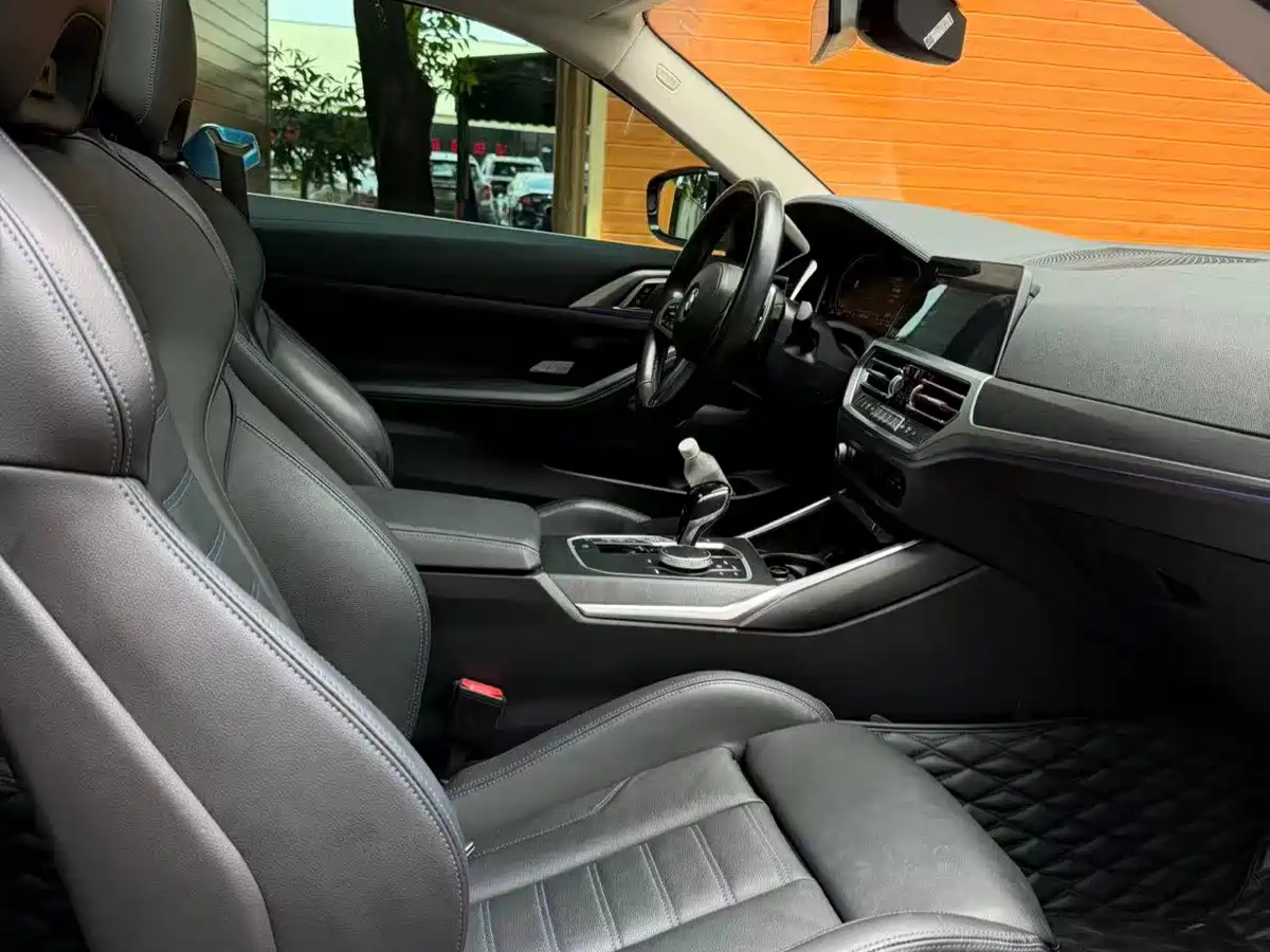 صورة 9 - BMW 4 Series