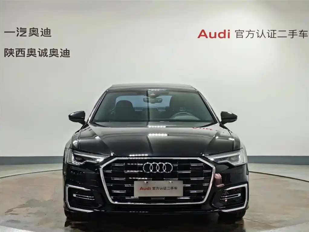 Audi A6L 2025 40 TFSI Luxury Sport фото 2